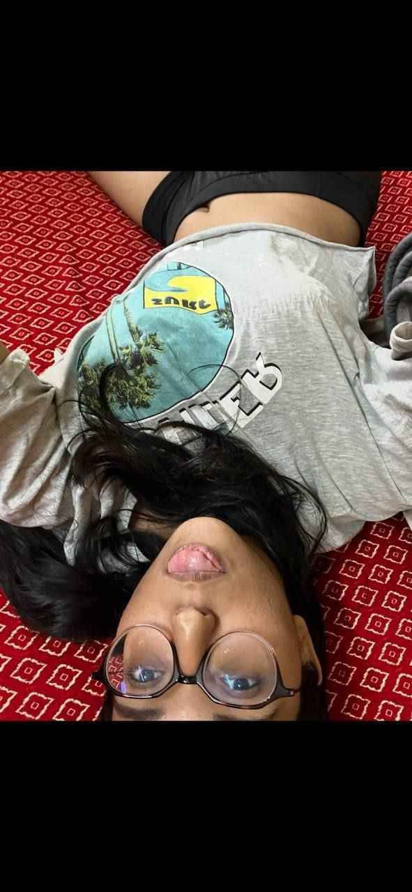 Beautiful kerala Mallu teen slim college couple desi Indian submissive girl leaked sex fingering licking toilet eating her underwear ass hole pussy boobs expose