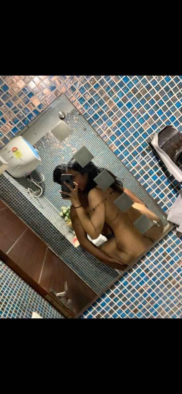Beautiful kerala Mallu teen slim college couple desi Indian submissive girl leaked sex fingering licking toilet eating her underwear ass hole pussy boobs expose