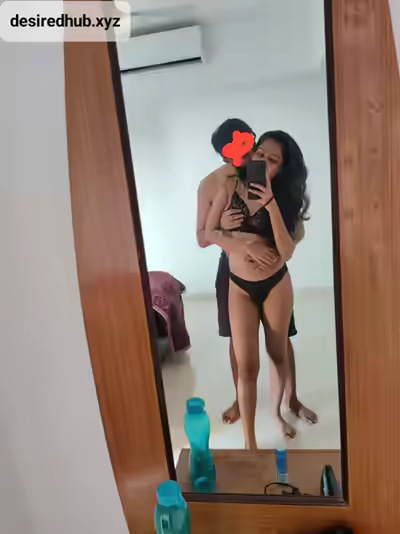 Slim Horny Indian Babe Giving Blowjob