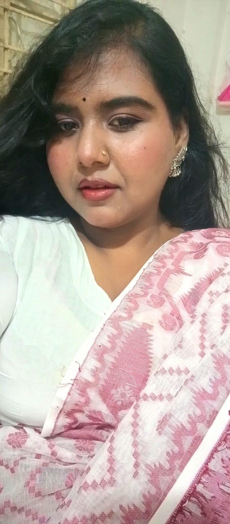 Bangladeshi Hot Chubby Fat Girl showing her big juicy boobs and saree pictures bath videos