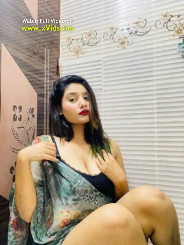 Bangladeshi hot sexy big boobs girl leaked photos and videos www.xvids.foo