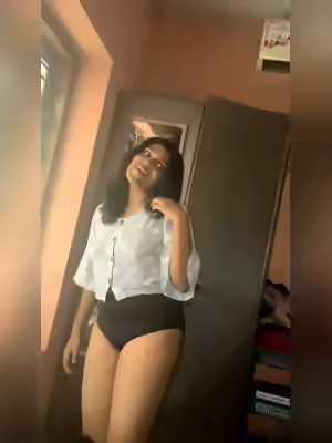 Bangladeshi Tiktoker Shows Off Big Boobs