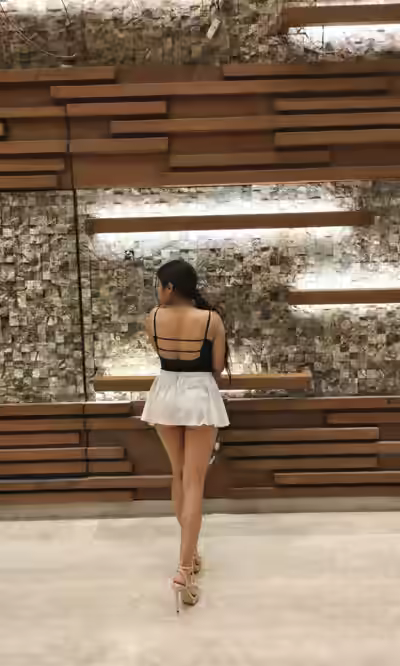 Webslut Shivi Internationally Tops