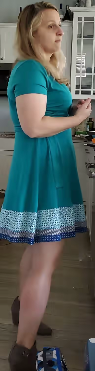 FullyExposed: Wife or Girlfriend's魅力时刻