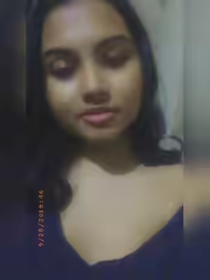 Young Desi Village Girl Shows Big Boobs