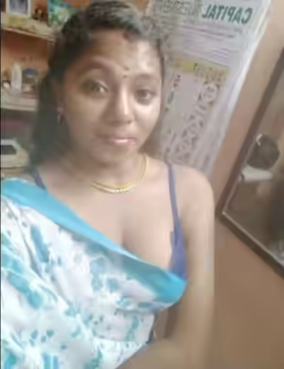 Beautiful Indian Girl Clearvage Strip Tease