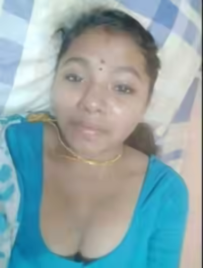 Beautiful Indian Girl Clearvage Strip Tease