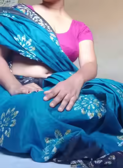 Viral Cute Bengali Saree Girl