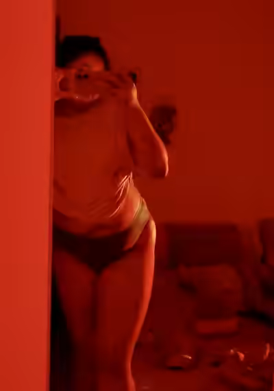 Tattooed Indian Baddie Degrades Men