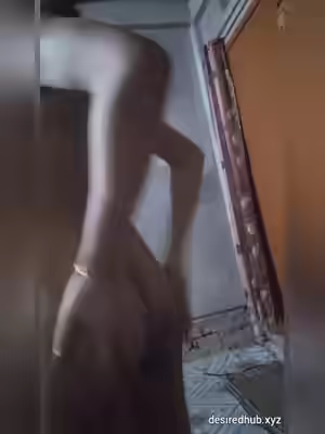 Bangladeshi Cute Girl Opens Up About Her Pussy