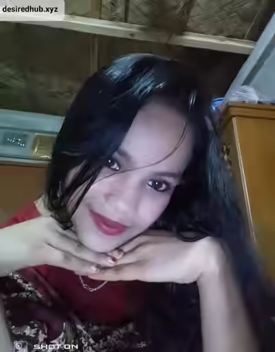 Bangladeshi Cute Girl Opens Up About Her Pussy
