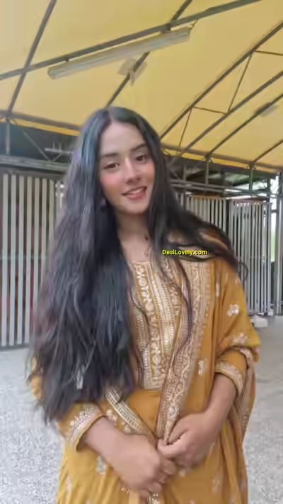 Desi Cute Girl Nude Pics Collection