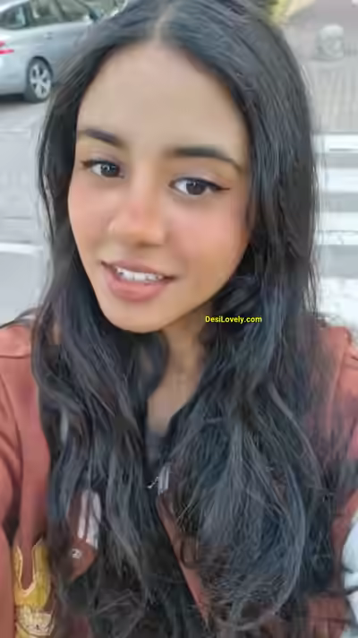 Desi Cute Girl Nude Pics Collection