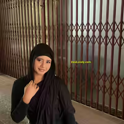 Desi Cute Girl Nude Pics Collection