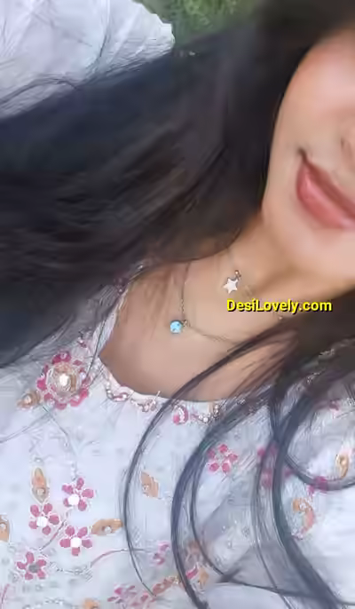 Desi Cute Girl Nude Pics Collection