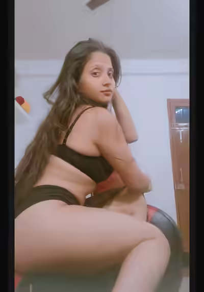 Shivi Web Slut