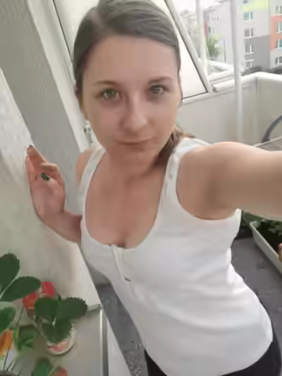 SLUTwife Nancy