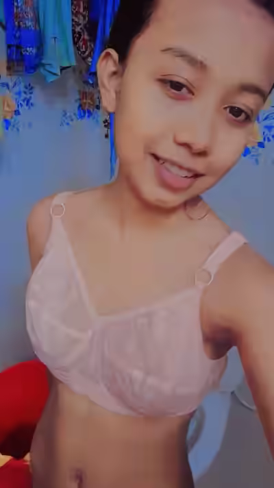 Boobs of a Slim Desi Girl