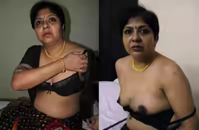 Desi Beauty Queen Sarbari Aunty Nude