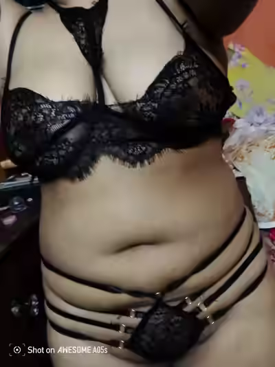 Big Titty Sisters' Nude Collection