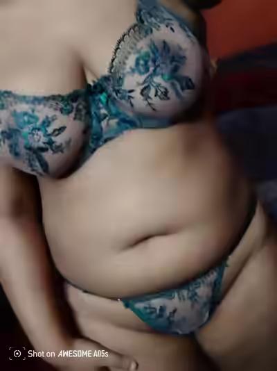 Big Titty Sisters' Nude Collection
