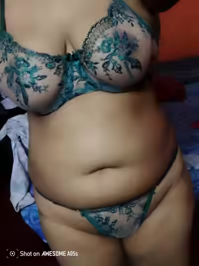 Big Titty Sisters' Nude Collection