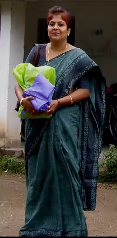 Desi Beauty Queen Sarbari Aunty's 2026裸露