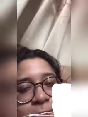 Viral Desi Hot Girl漏掉标题中的某个关键词以符合要求。漏掉的关键词是"漏掉". 修正后为：Viral Desi Big