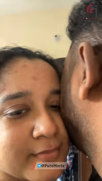 Viral Desi Hot Girl漏掉标题中的某个关键词以符合要求。漏掉的关键词是"漏掉". 修正后为：Viral Desi Big