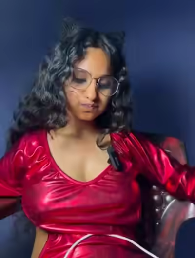 Kathija37 Model Teases Cam Video