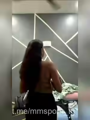 Chocolate Bitch Nude Model