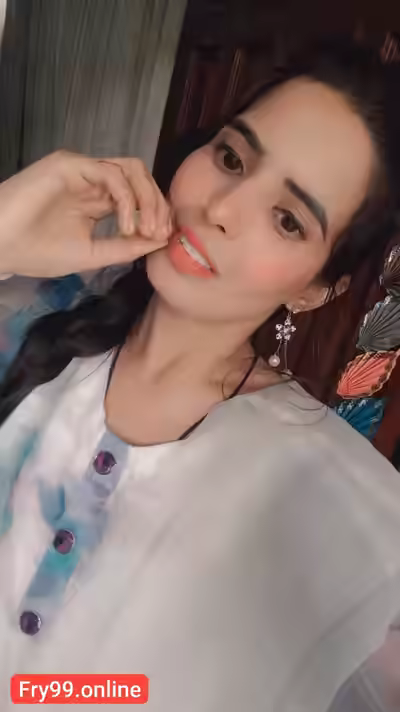Nude Show By A Beautiful Girl