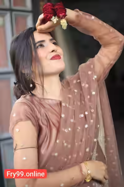 Nude Show By A Beautiful Girl