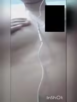 Desi Coworker Shows Boobs