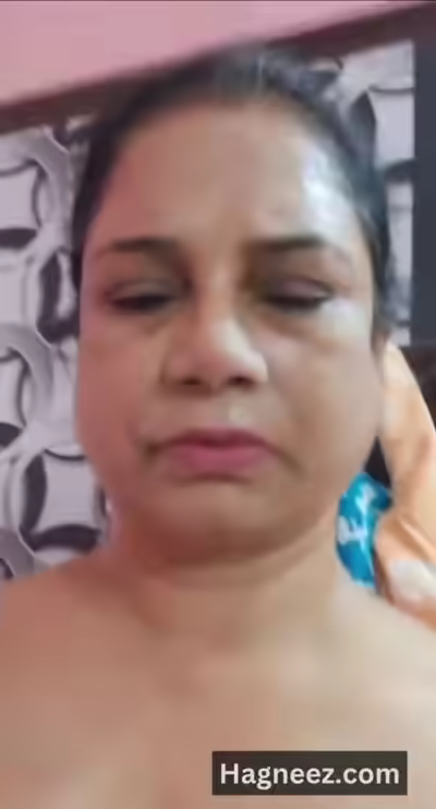 Bengali Aunty's First Time Online