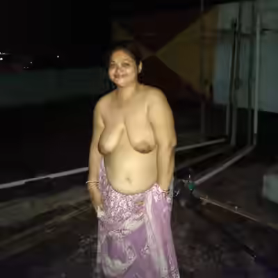 Bengali Tiya Aunty First Time裸体照在线揭晓