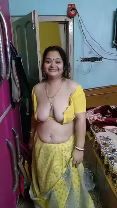 Bengali Tiya Aunty First Time裸体照在线揭晓