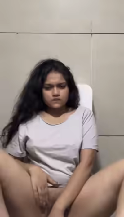 Parvathy Enjoys Time with Boyfriend
