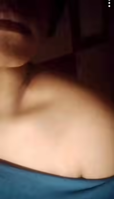 Malli girlfriend snap nude