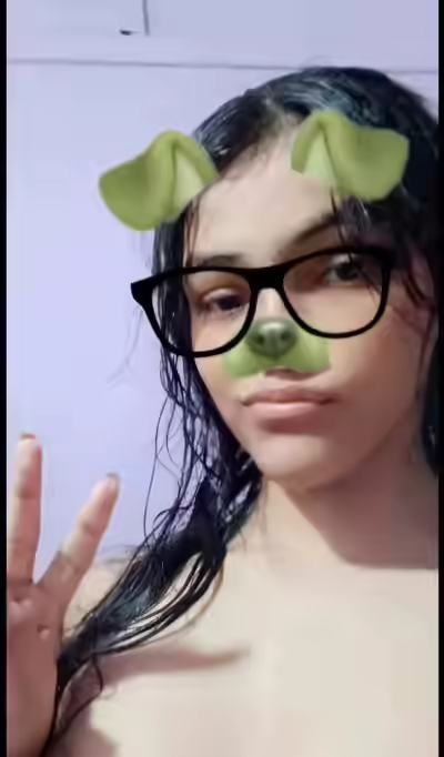 Desi Young Snapchat Girl Teasing Body