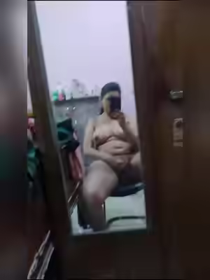 Dusky Skin Girl's Self-Exposure MMS