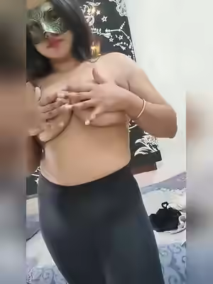 Desi Girl Shows Perky Boobs and Gives Blowjob