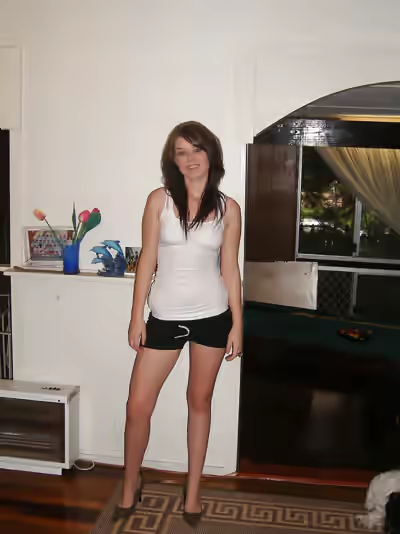 Fully Exposed Wife and Girlfriend Titillation