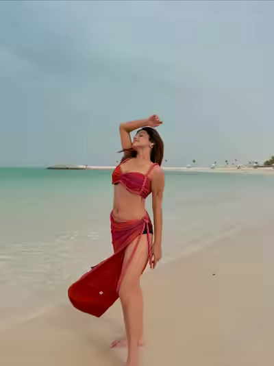 Sexy Desi Bhabhi Teasing