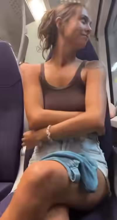 Tits in Train 2026