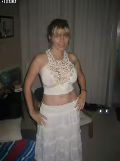 FullyExposed: Wife/Girlfriend Assy, Pussy, Tits
