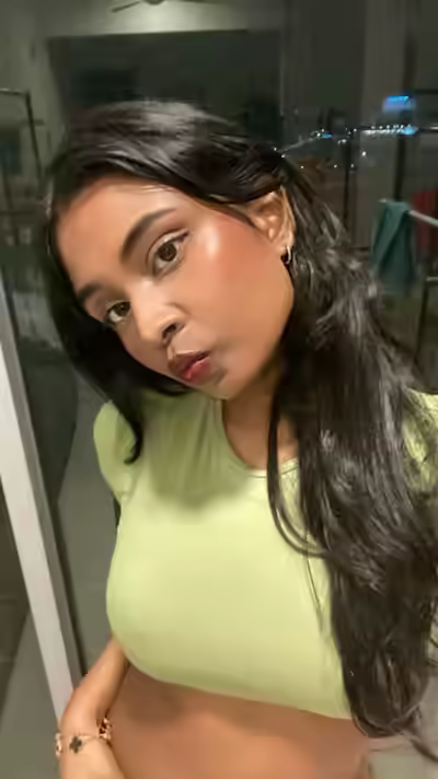 Desi Horny Girlfriend Moans and Shows