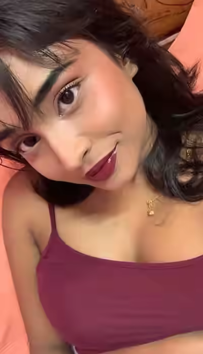 Desi Horny Girlfriend Moans and Shows