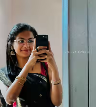Tanker Mallu Busty Girl展示屁屁
