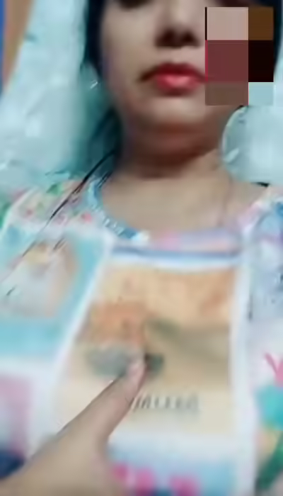 Desi Bhabhi Show Big Boobs Video Call Leaked Clips